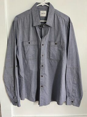 Batch • Men's Blue Long-Sleeve Button-Up Chambray Shirt